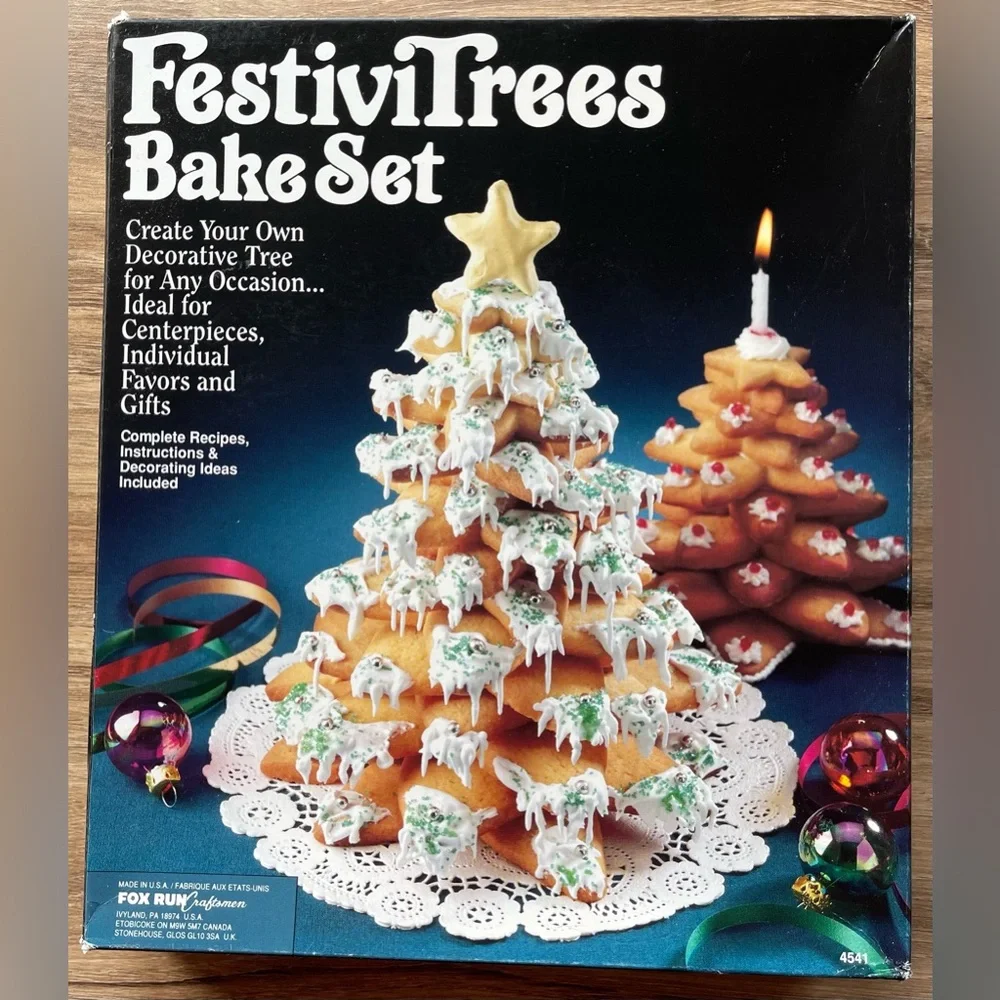 Vintage FestiviTrees Bake Set To Make A Sugar Cookie Christmas Tree NEW